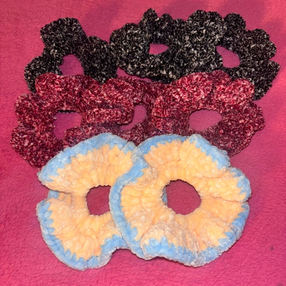 8 Bunches of scrunchies. Perfect for teens. A perfect stocking stuffer. - Picture 1 of 4